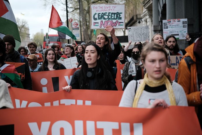 Youth Demand protesters. Photo: Alisdare Hickson/CC