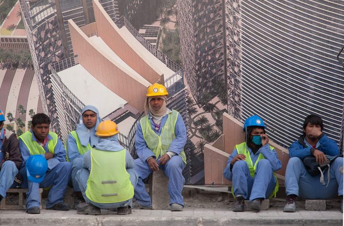 Migrant workers in Doha, Qatar Photo: Alex Sergeev/CC