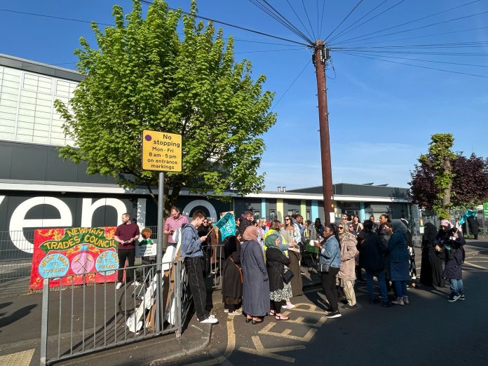 Avenue Road school strike against cuts in Newham. Photo: Niall Mulholland