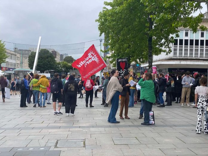 Counter protest in Plymouth. Photo: Plymouth SP