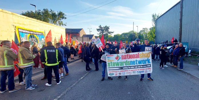 Birmingham bin strike mega picket. Photo: Brum SP