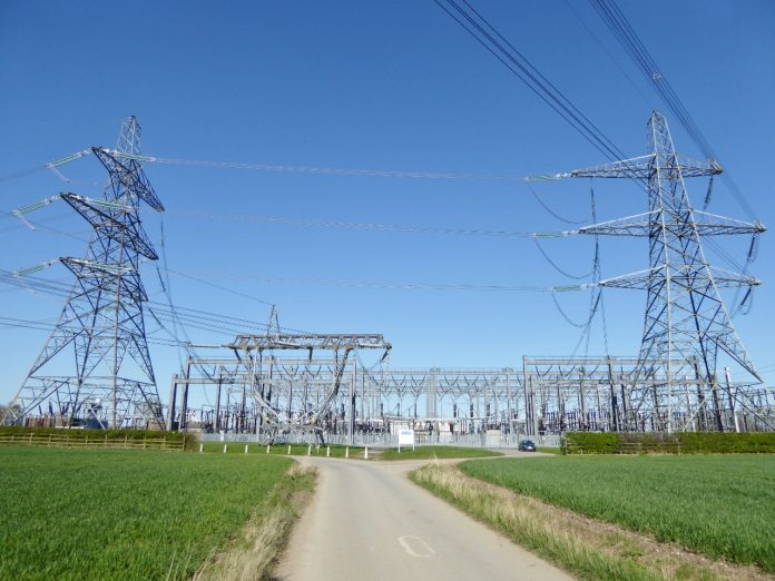 National_Grid_Creyke_Beck_substation_-_geograph.org.uk_-_4448537 Photo: Chris Morgan/CC