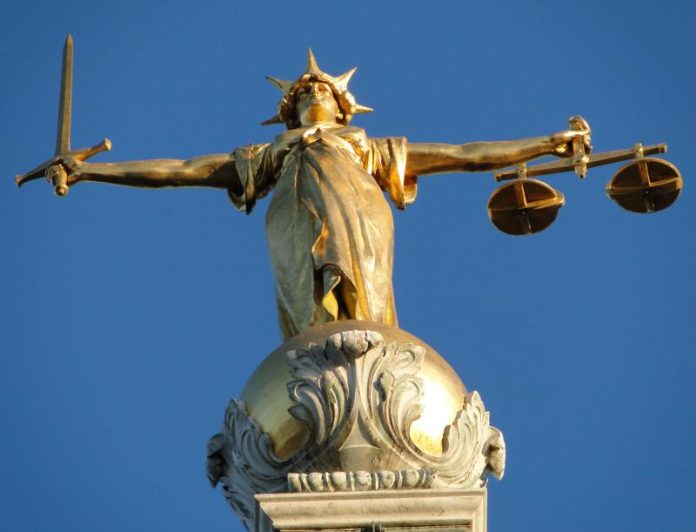 Statue_Of_'Justice'_Old_Bailey Lonpicman CC Photo: Lonpicman/CC