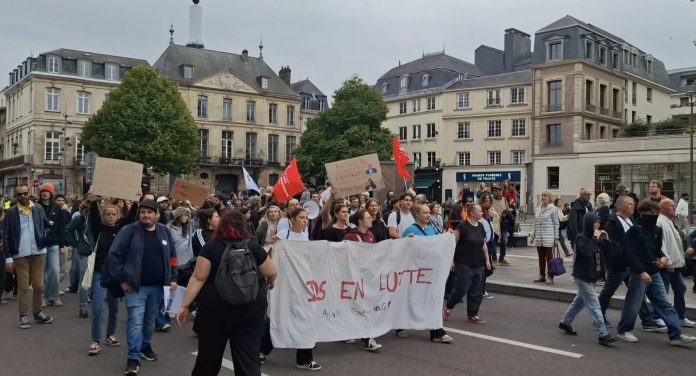 546464258_1248219170679661_6078949398413065596_n Strikers marching in France Photo: Gauche revolutionnaire