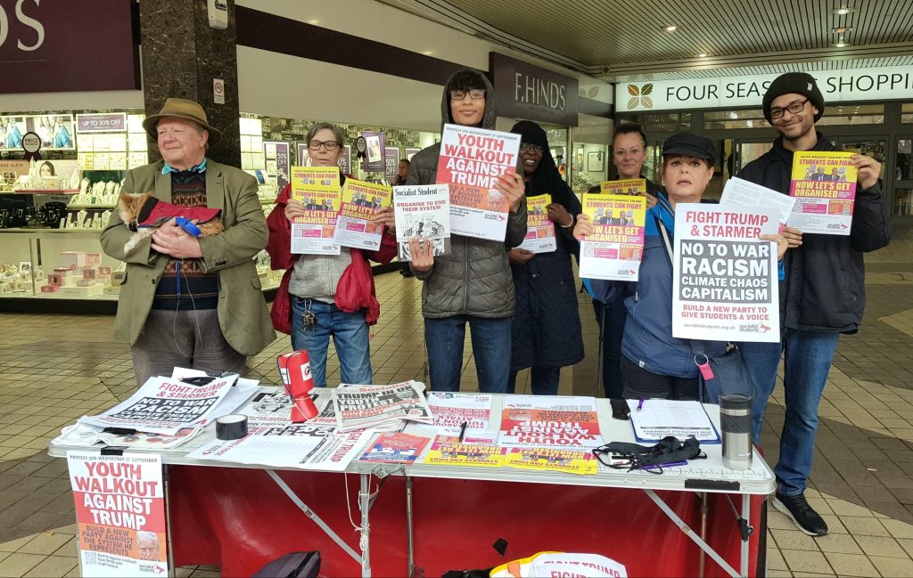 Mansfield: Supporting the Trump walkouts. 17.9.25. Photo Paul