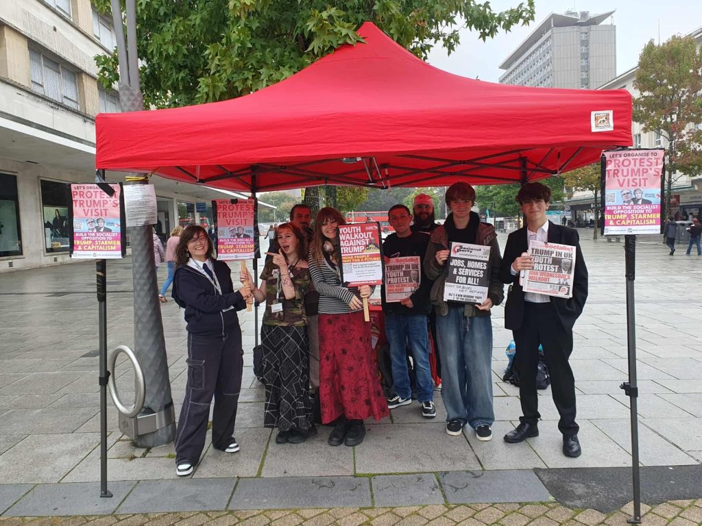 Plymouth: Trump walkout, 17.9.25, photo Ryan