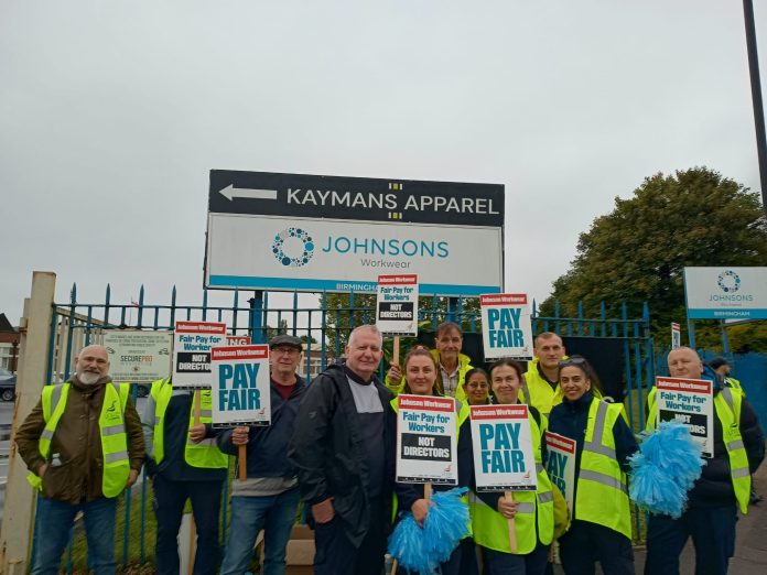 WhatsApp Image 2025-10-03 at 09.46.48 Johnson's laundry strike. Photo: Brum SP