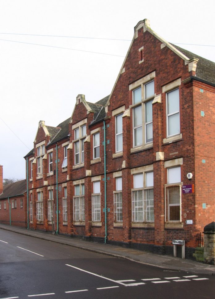 The adult education centre in Shirebrook DCC is attempting to shut Photo: Dave Bevis/CC