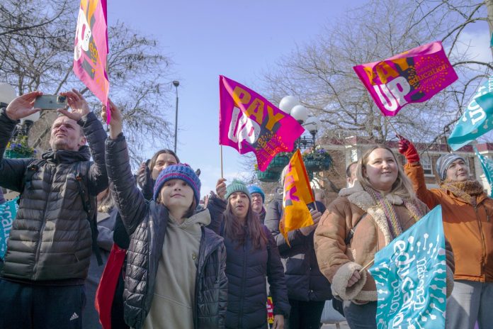 PM NEU scaled NEU members on strike during the strike wave in 2023 Photo: Paul Mattsson