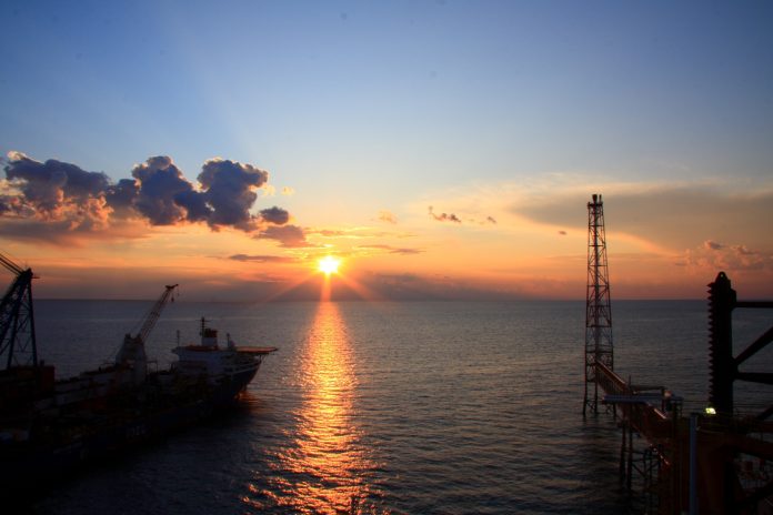 South_Pars_Horizon Horizon of Persian Gulf to South Pars area Photo: Alireza824/CC