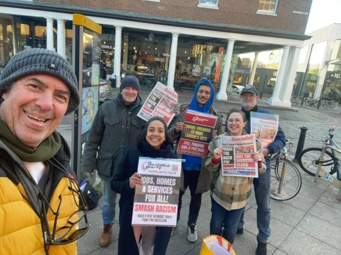 Hillingdon Socialists campaigning in Hillingdon Photo: Amnon Cohen