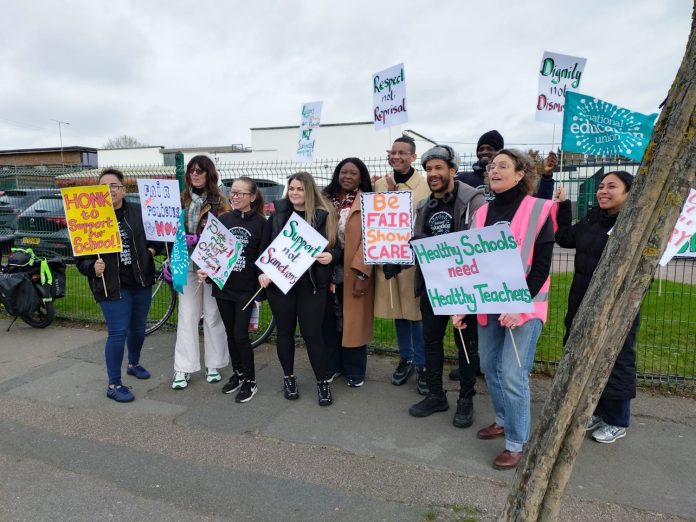 Enfield schools strike Photo: Bea Gardner