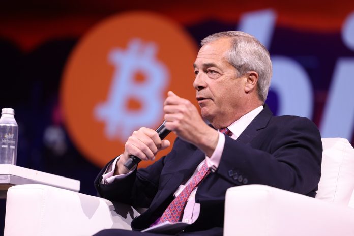 Nigel_Farage_(54557576061) Farage at Bitcoin 2025 Photo: Gage Skidmore/CC