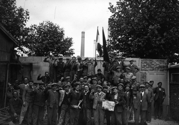Metal workers occupy their factory in the Paris suburbs, summer 1936 Photo: Public Domain