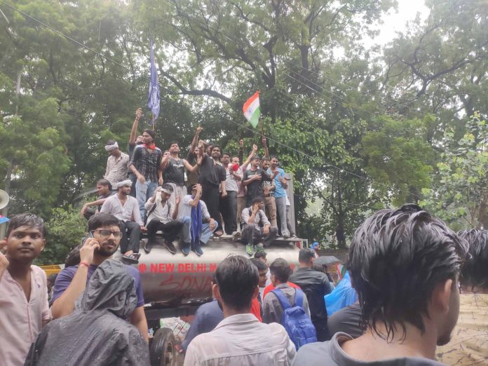 Students protesting 20 July 2026 - photo: Sumita Roy Dutta/CC