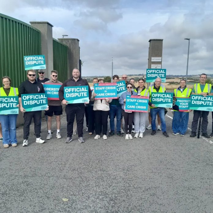 Ireland Strikers, members of the Fórsa union, at Oberstown youth detention centre, Dublin. Photo: Militant Left
