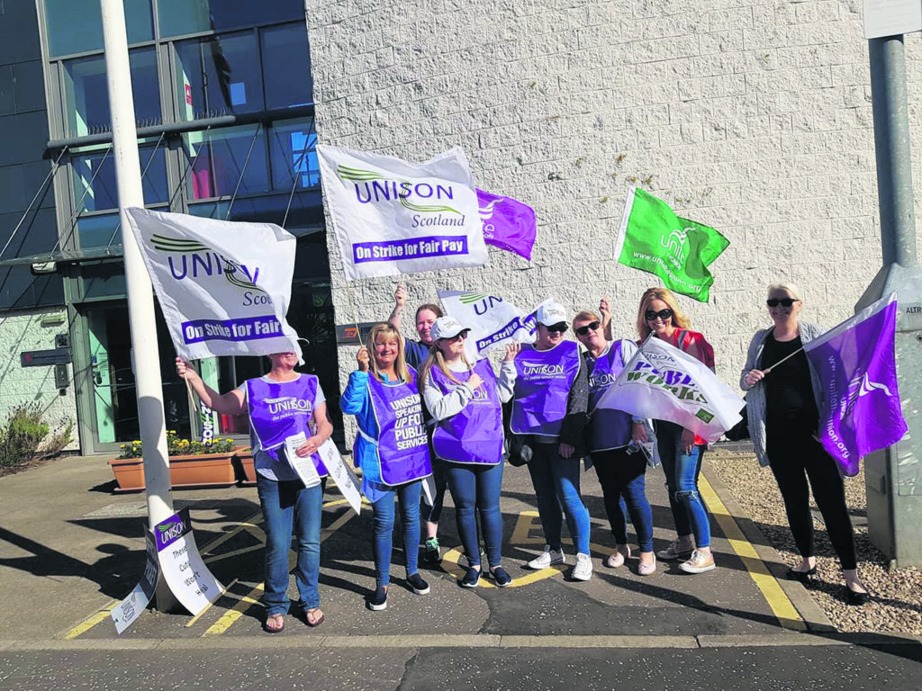 East Dunbartonshire council workers back further strikes Socialist Party