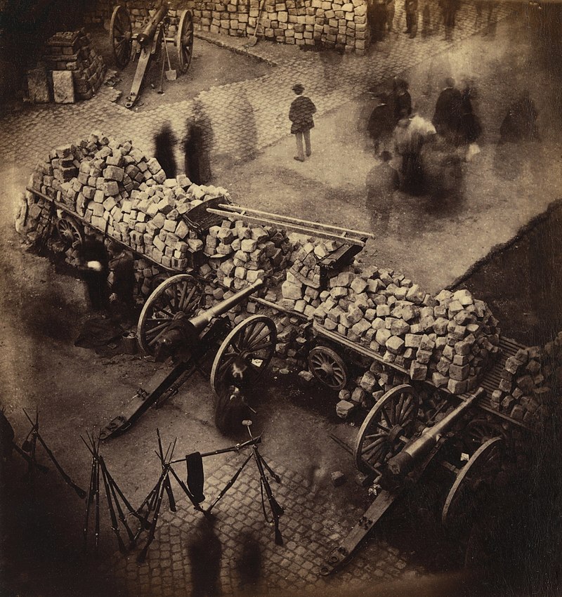 Barricades erected by the Commune in April 1871. Photo: Pierre-Ambroise Richebourg/CC (uploaded 31/03/2021) Barricades erected by the Commune in April 1871. Photo: Pierre-Ambroise Richebourg/CC (uploaded 31/03/2021)